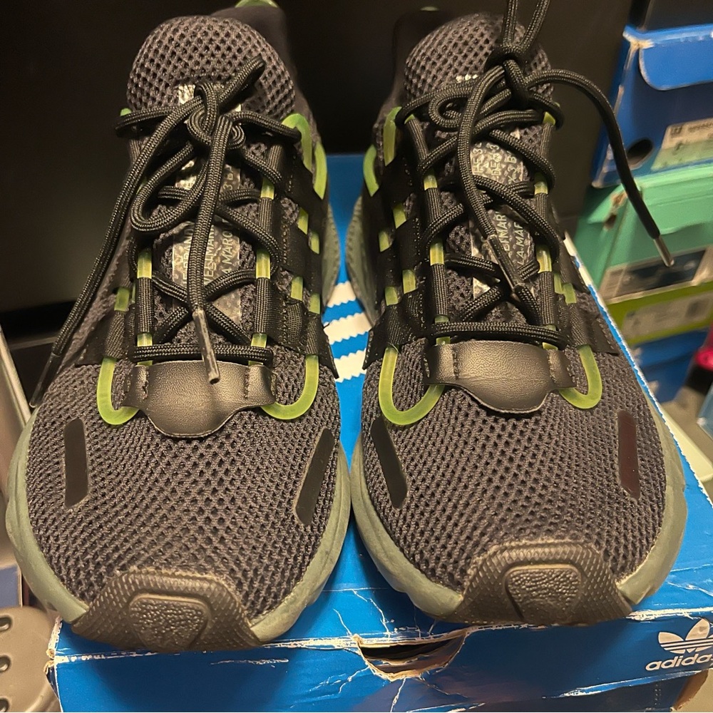 LXCON 👟 - Picture 2 of 4